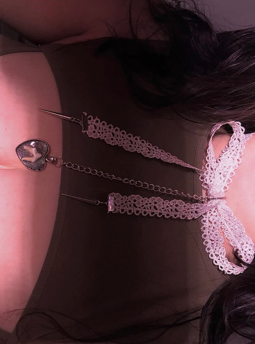Coyote tooth lace choker