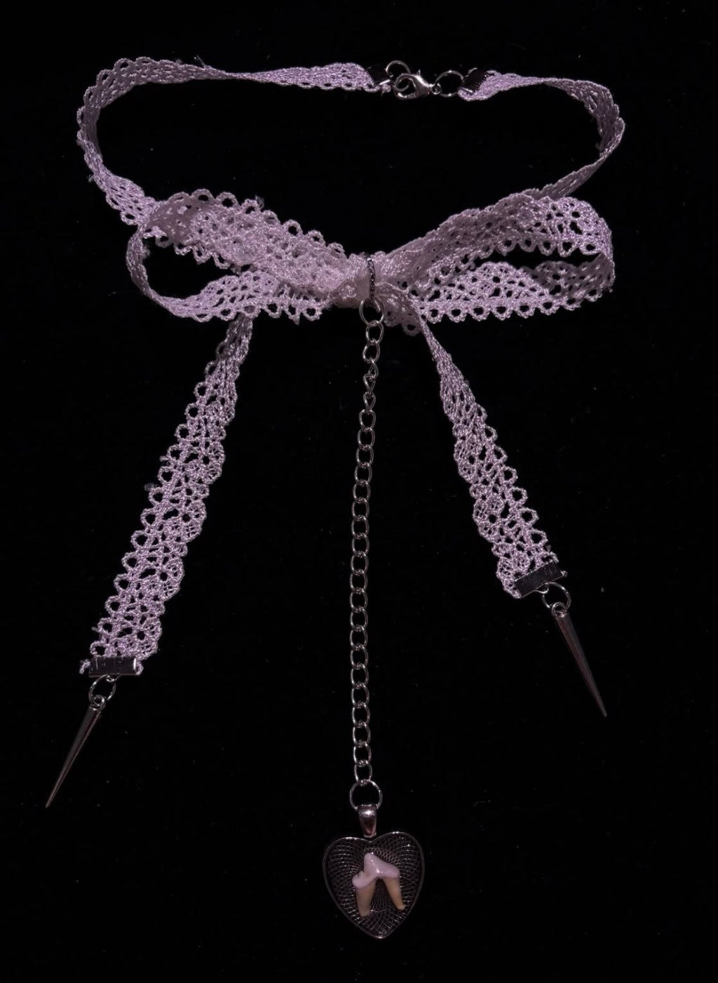 Coyote tooth lace choker